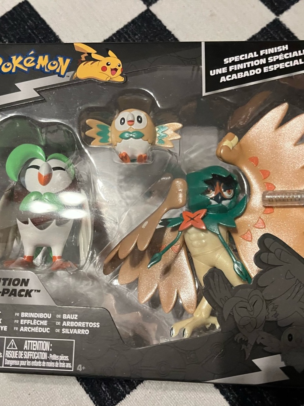 Pokemon Green and White Rowlet Family Action Figure Pack